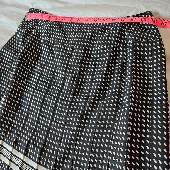 Jones New York Petite Silk Skirt - Picture 4 of 8